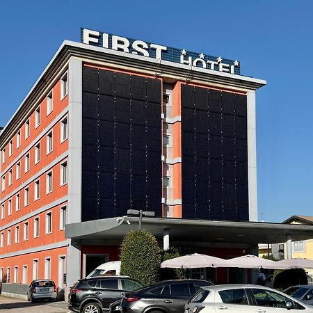 First Hotel Malpensa Case Nuove  Esterno foto