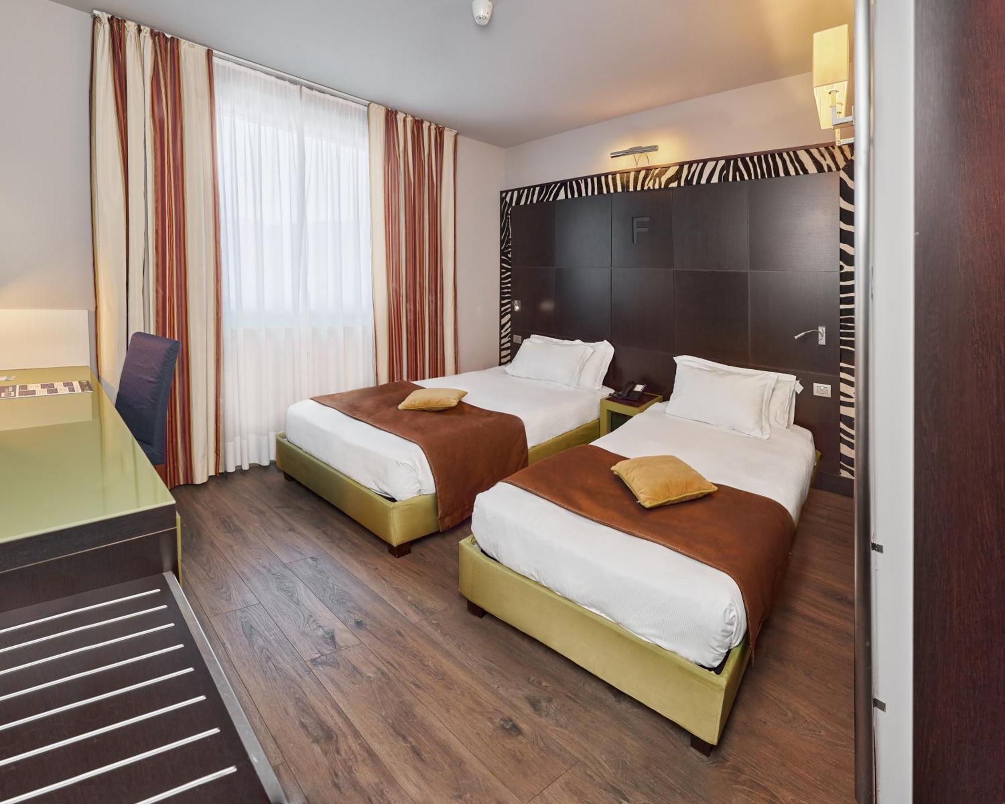 First Hotel Malpensa Case Nuove  Esterno foto