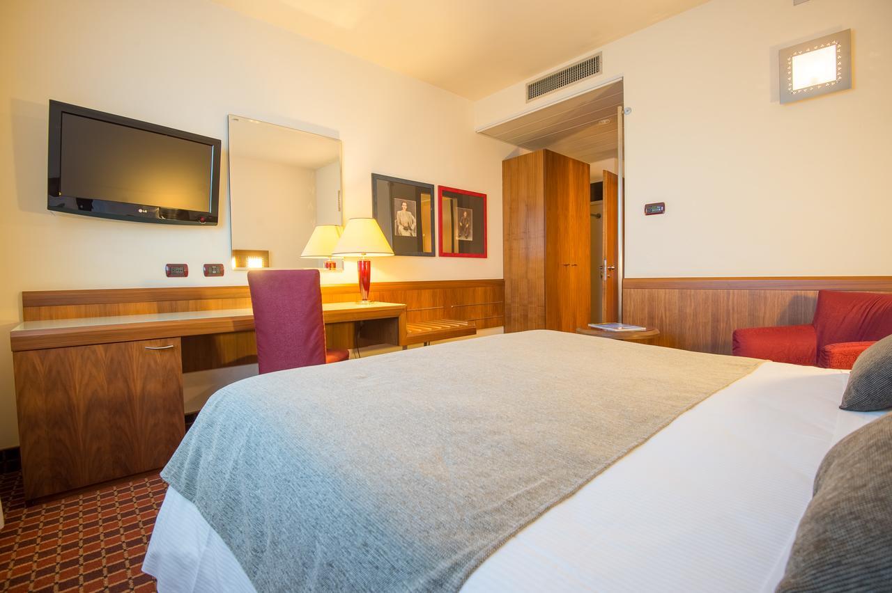 First Hotel Malpensa Case Nuove  Esterno foto