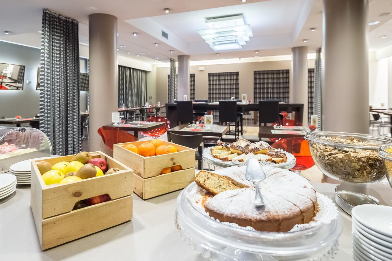 First Hotel Malpensa Case Nuove  Esterno foto