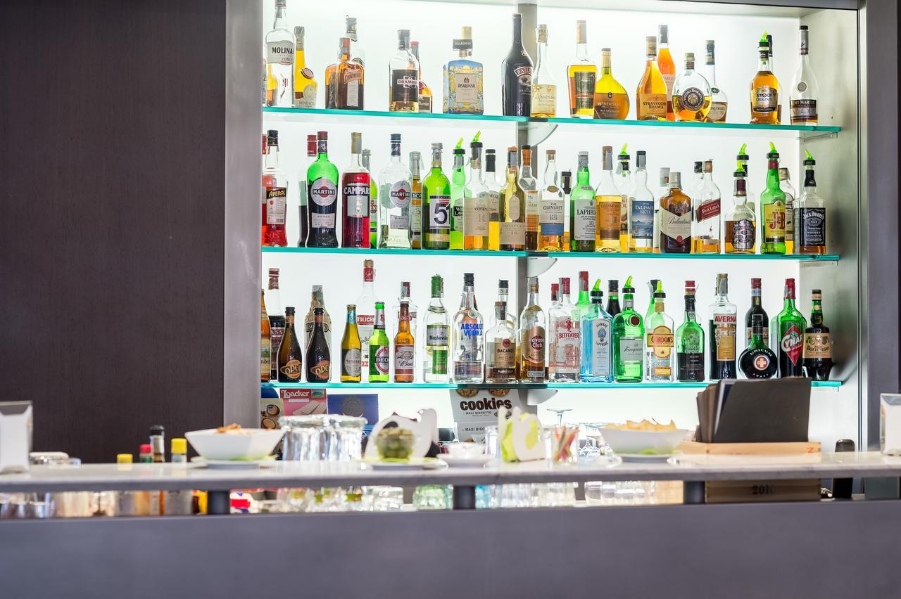 First Hotel Malpensa Case Nuove  Esterno foto