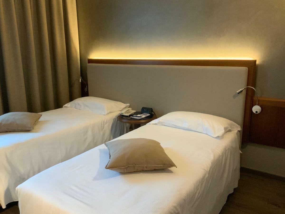 First Hotel Malpensa Case Nuove  Esterno foto