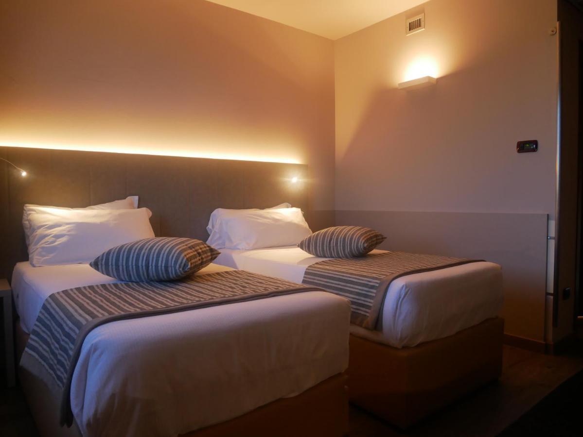 First Hotel Malpensa Case Nuove  Esterno foto
